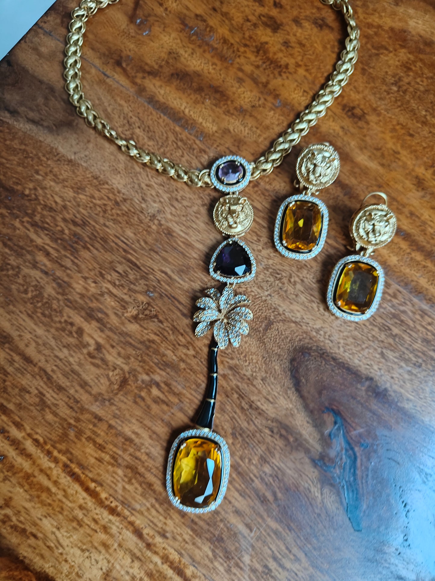 Jenya set with long stone pendant
