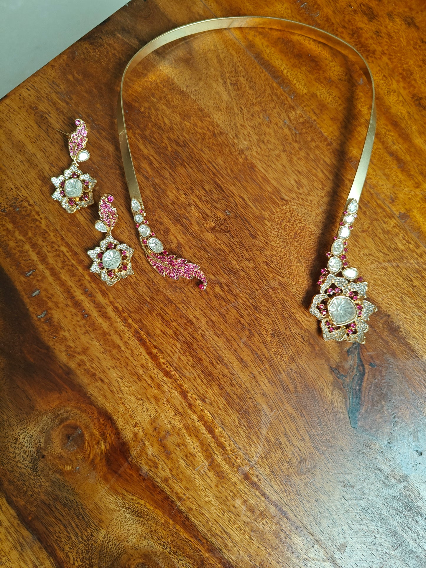 Hemlata gold hastli with kundan and coloured stones