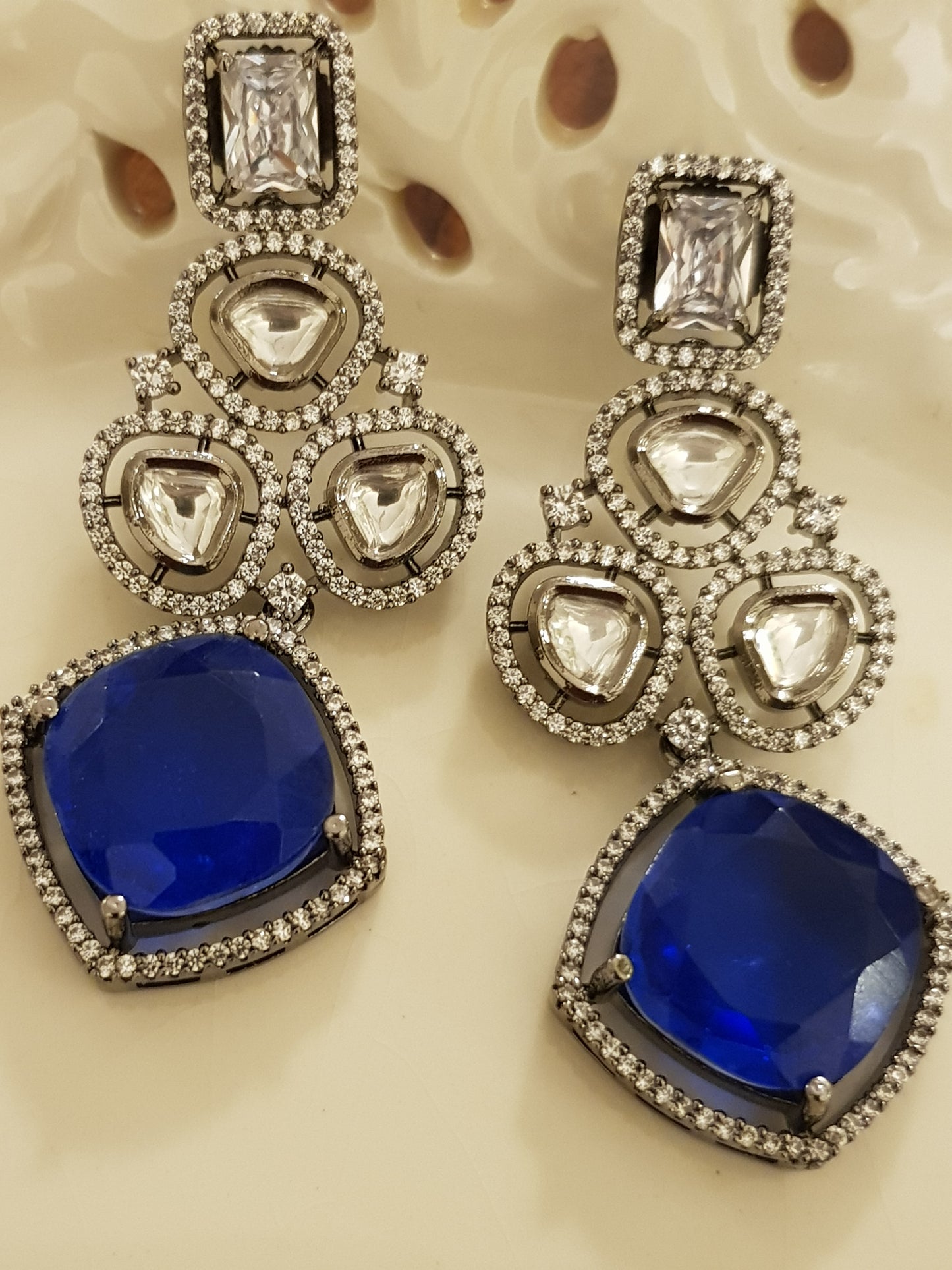 'Titanic' antique silver finish set with square shaped pendant and long earrings