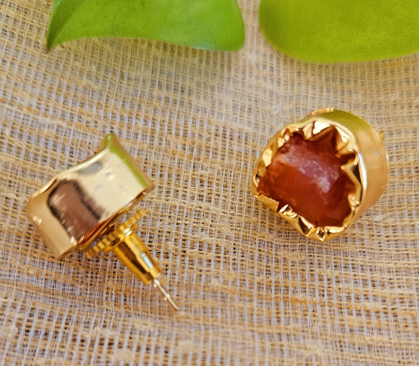 Gold finish set with Mint green/rust/ blue stone and pearl set on chain, matching studs (earrings)