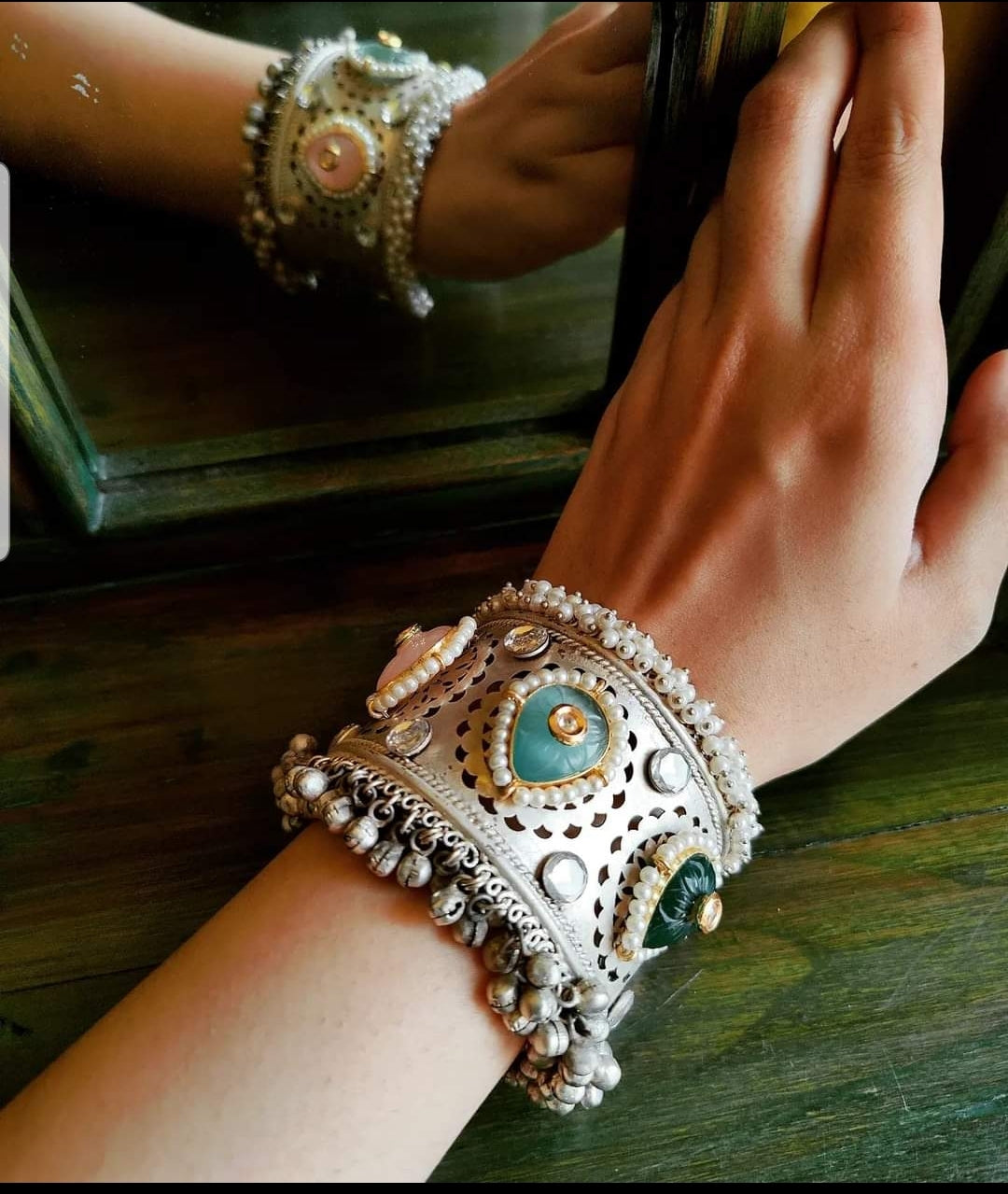 Silver finish bangle(kuff) with teardrop multicoloured stones and pearl bead clusters (1 pc)