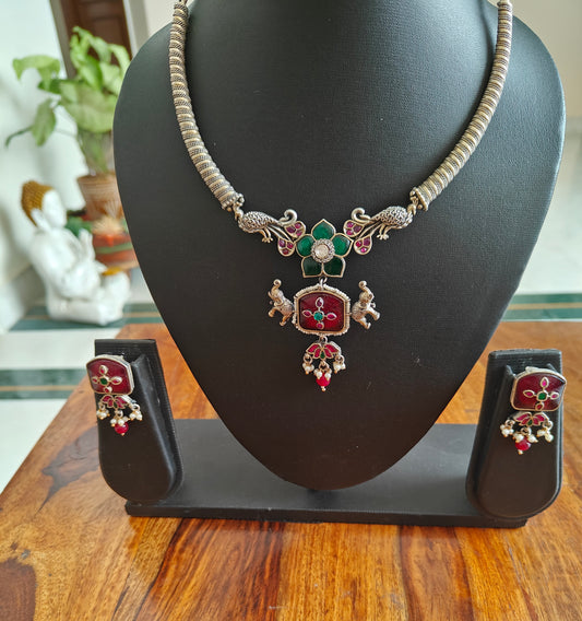 Jivika set in dual tone with  figurines