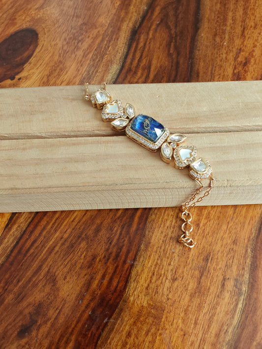 Bracelet with Kundan and Mystic stone