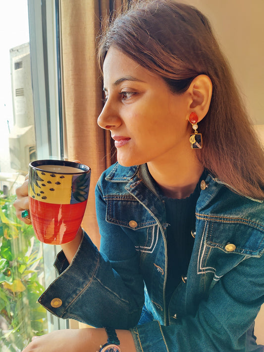 Leaf earrings with stones