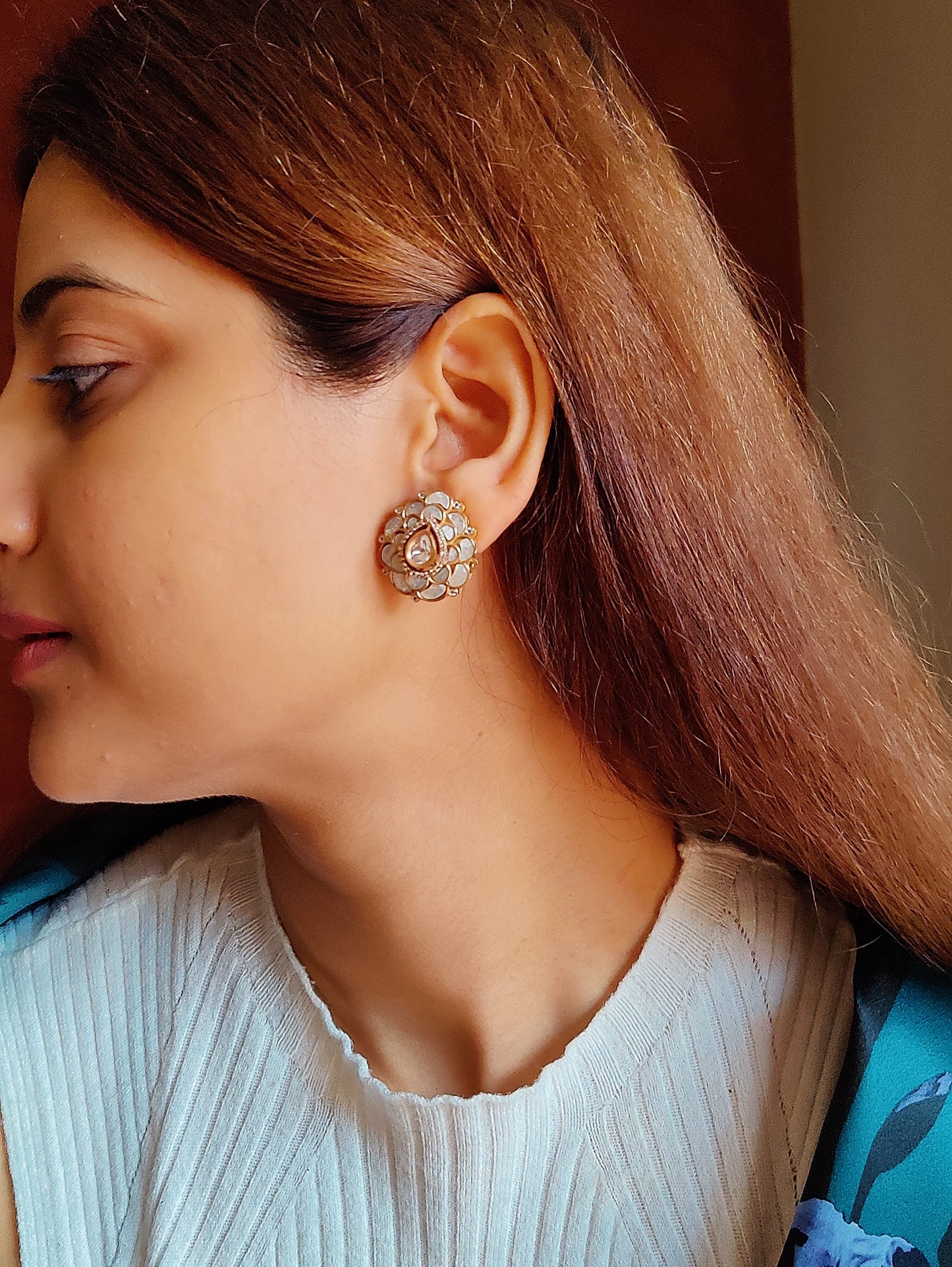 Oval shaped studs (earrings) with Firoza/ mother of pearl petals