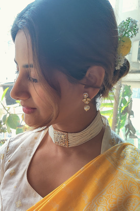 Faiz choker with jadau tikda on poth pearls