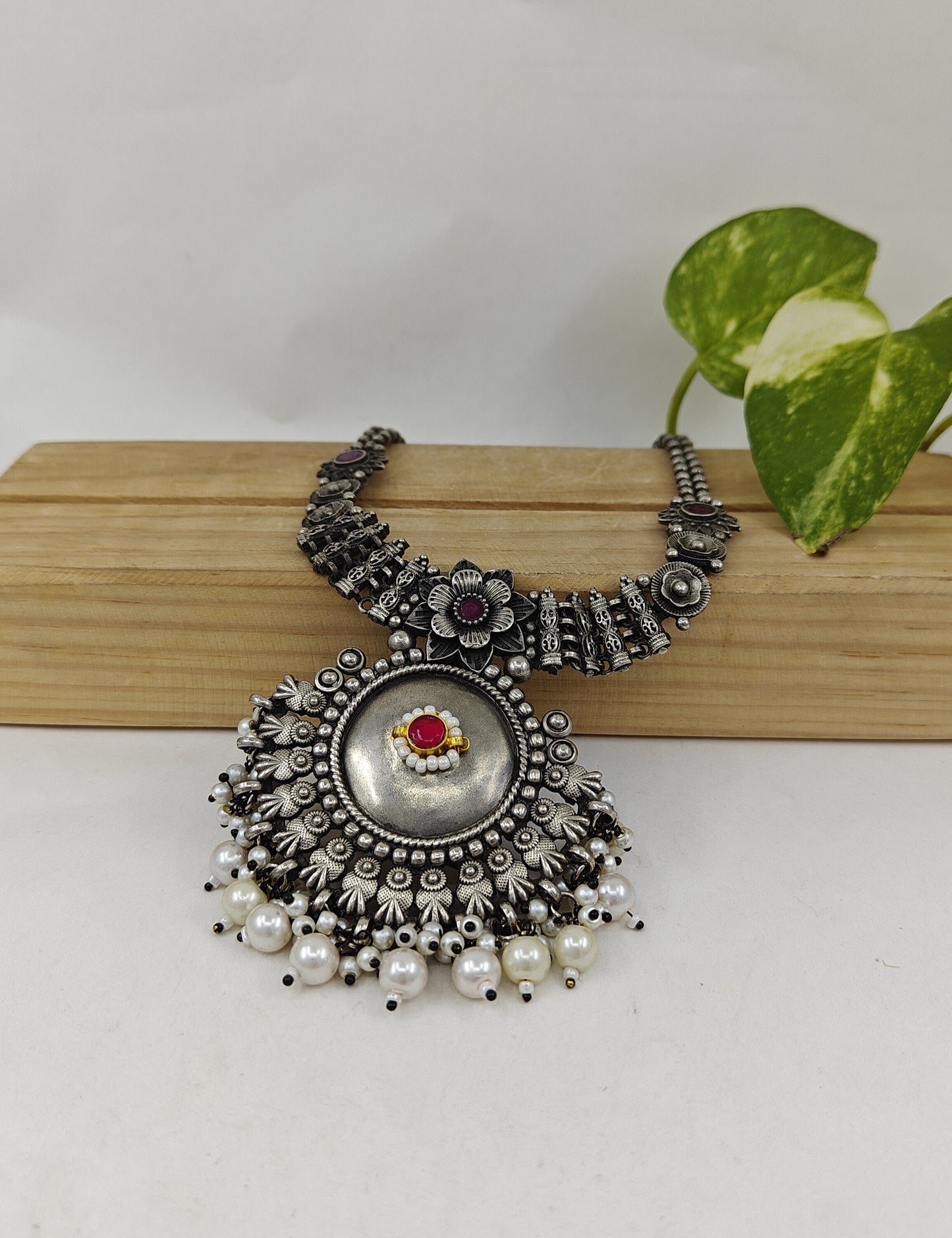 Baijanti Set with stone and pearls work