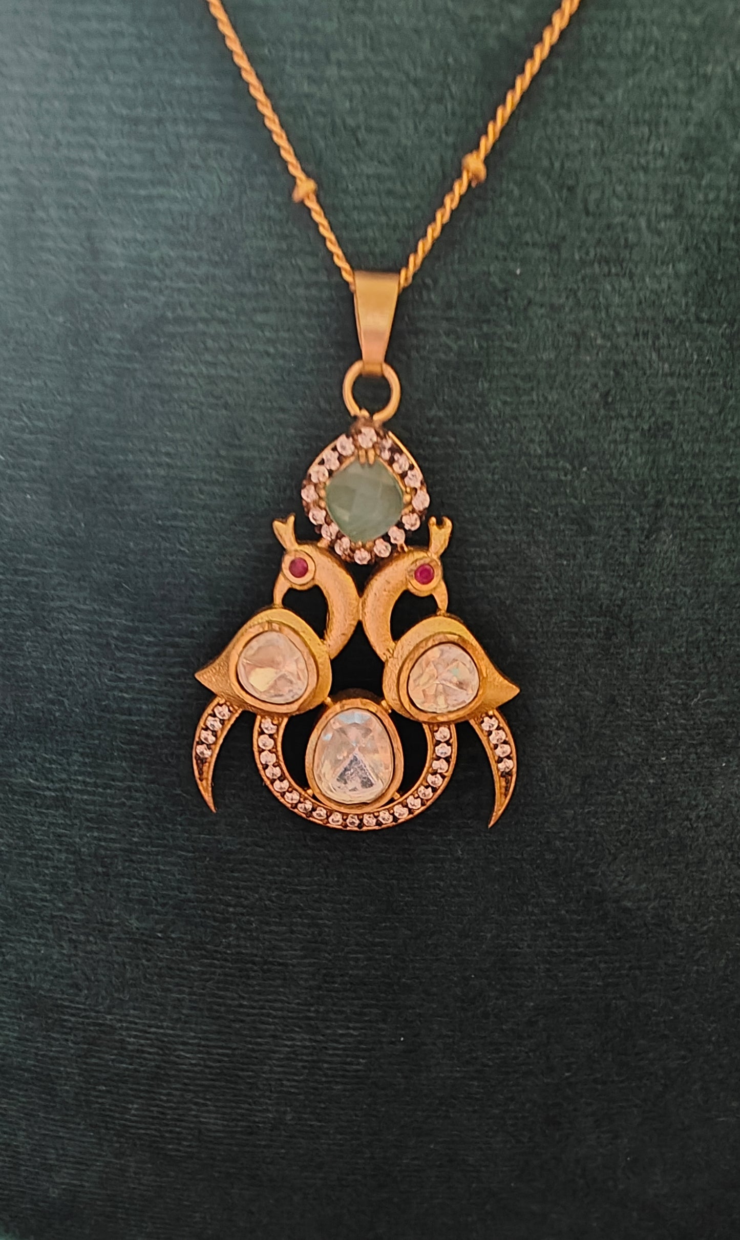 Myra pendant set