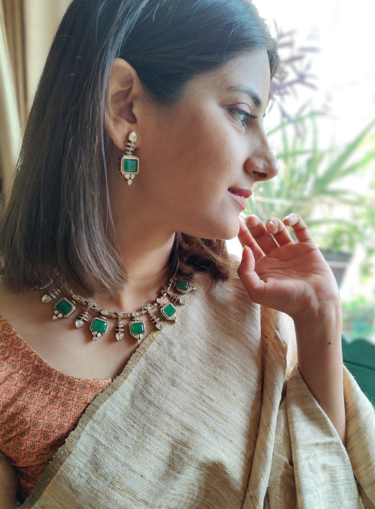 Bhavya necklace set with emerald stone and moissanite