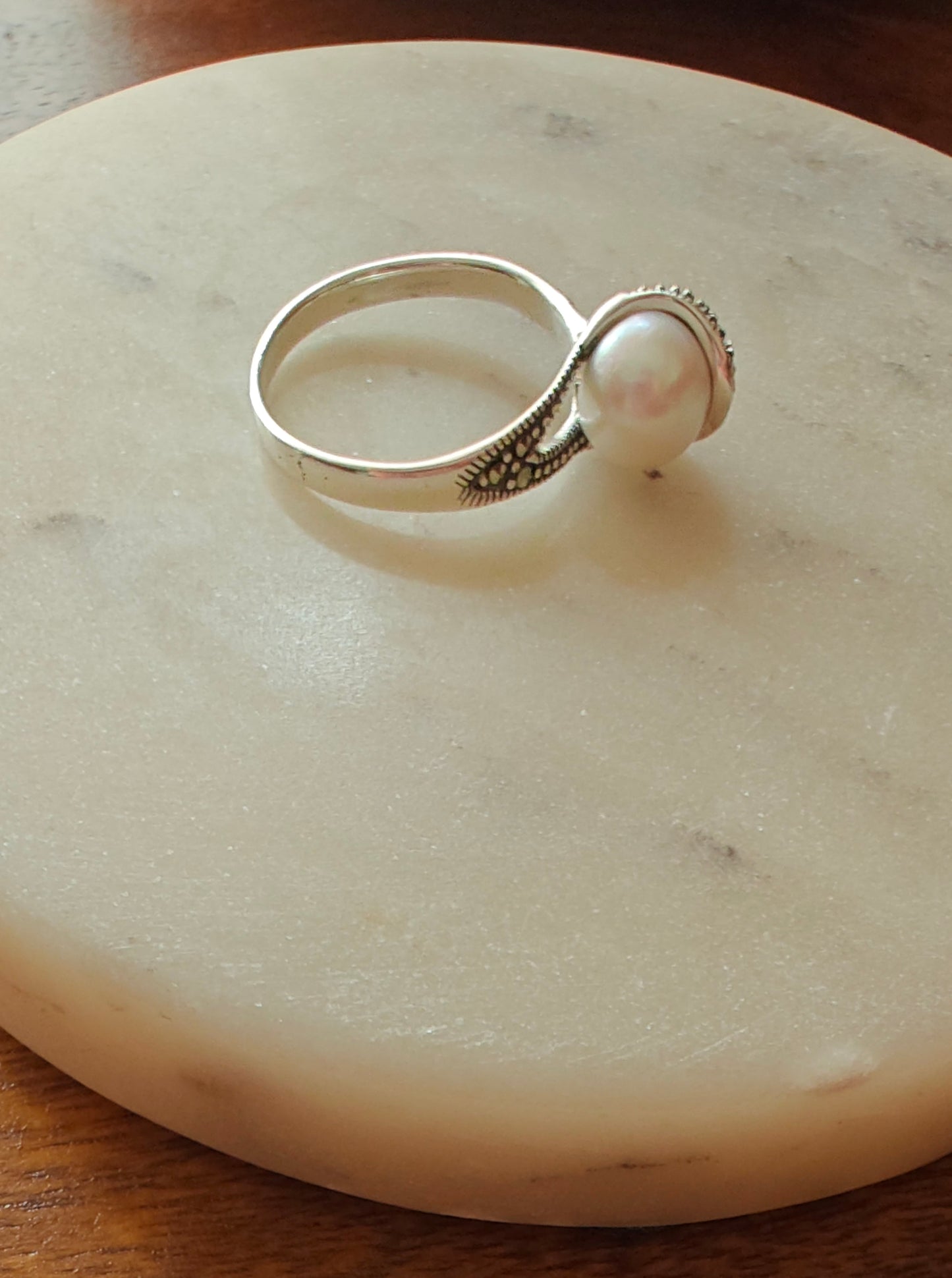 Silver veiled pearl ring