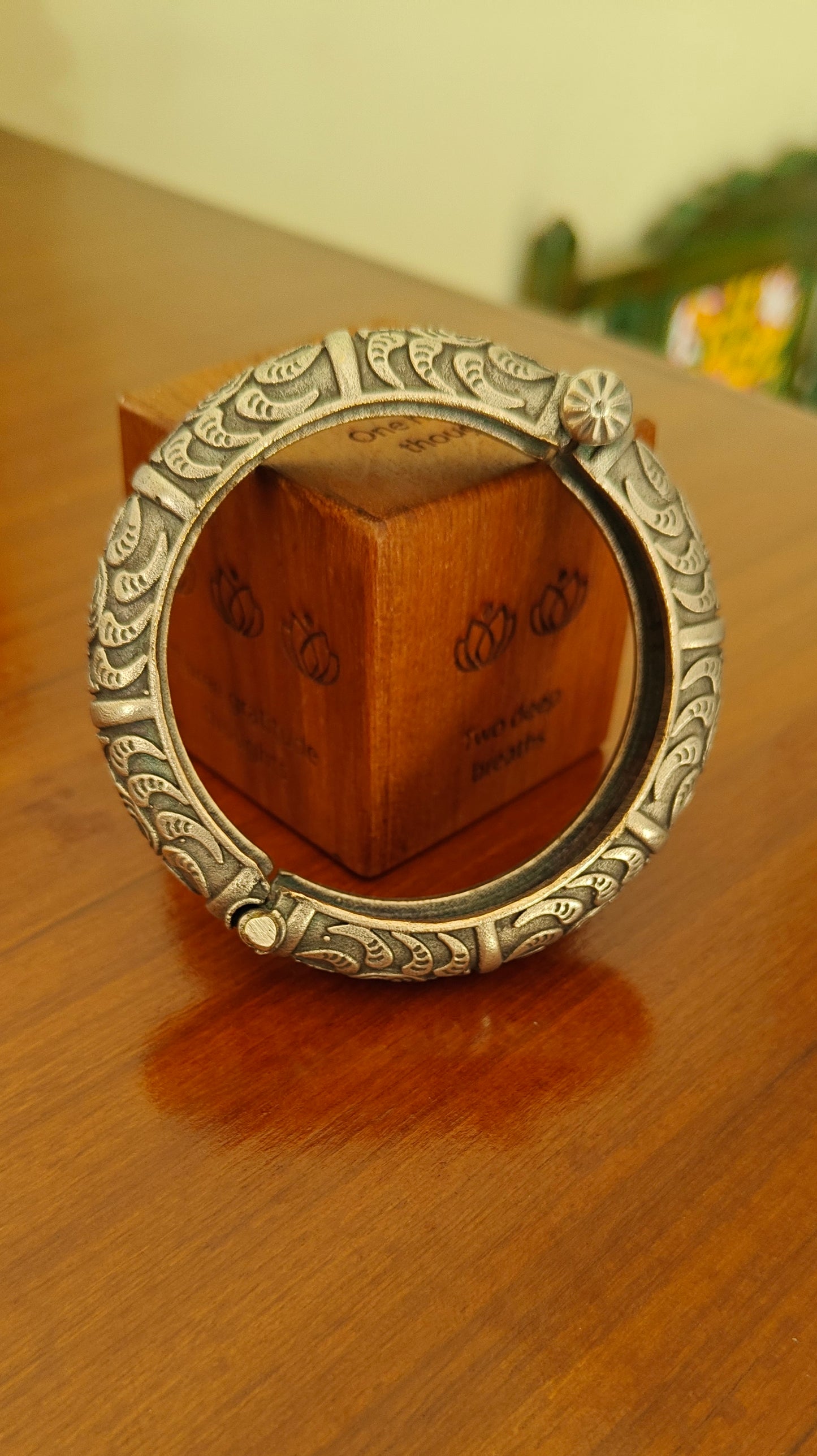 Twig engraved kara(Bangle) in silver finish
