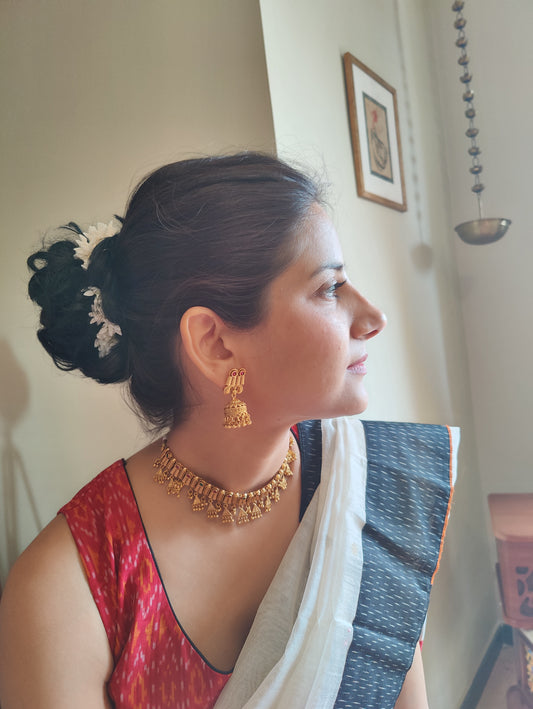 Ishana choker set with triangular hangings