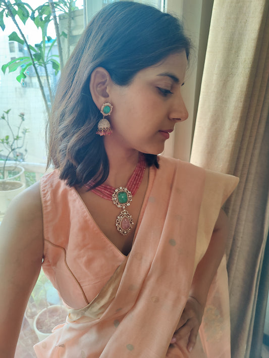 Mihika set with coral beads and stone pendant