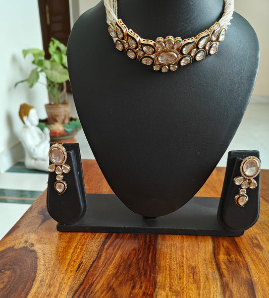 Lona set with kundan on poth pearl strings