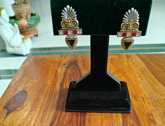 Pakhi earrings in Sterling silver