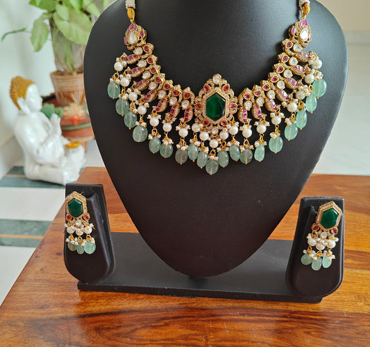 Lalita choker set with birds motif