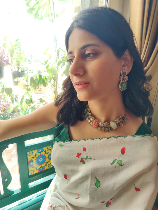 Inika set with big coloured stones