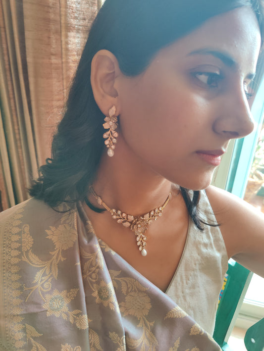 Kali set with flower and leaf centre with kundan