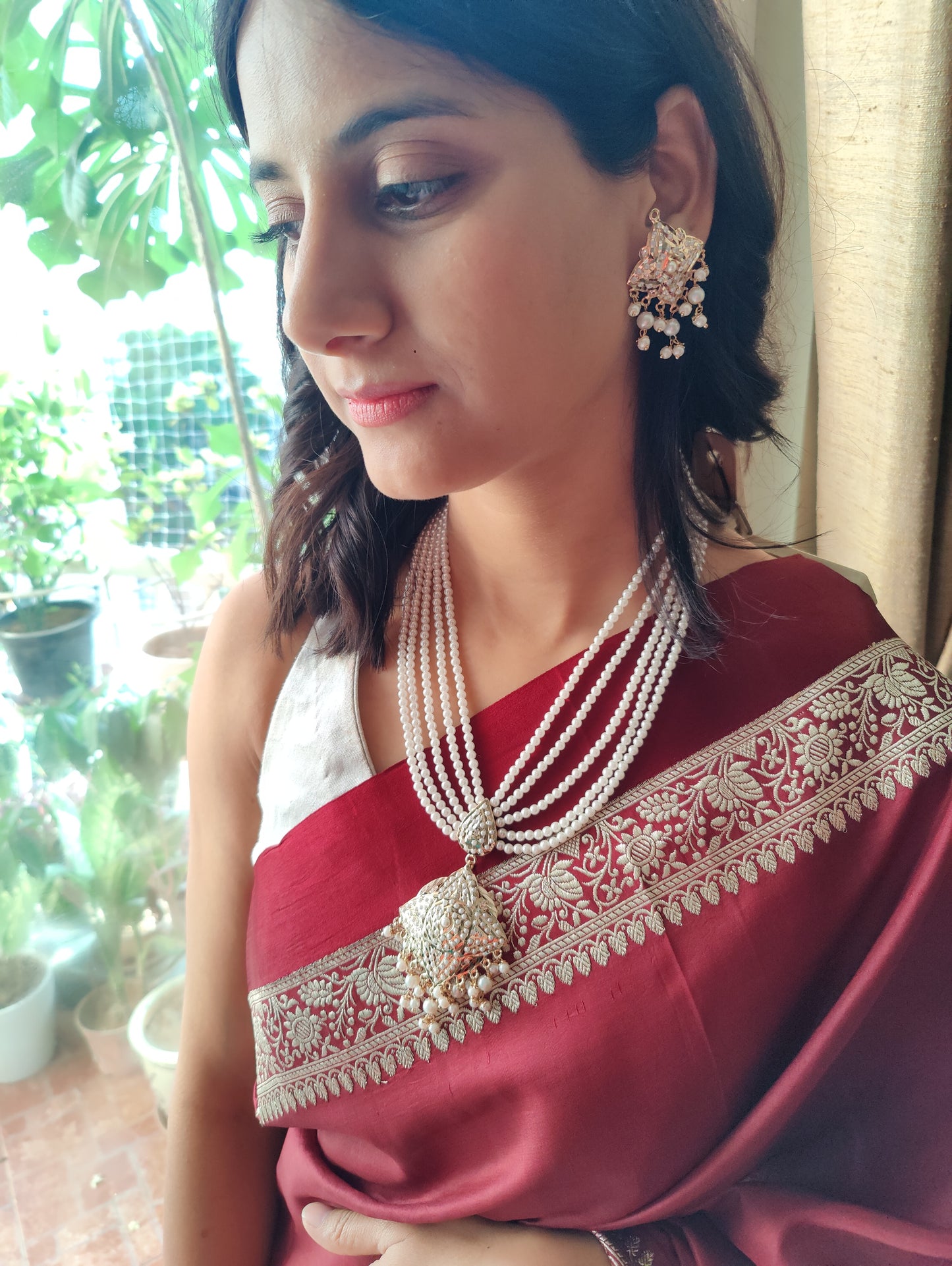 Jyotika choker set with pearls strings