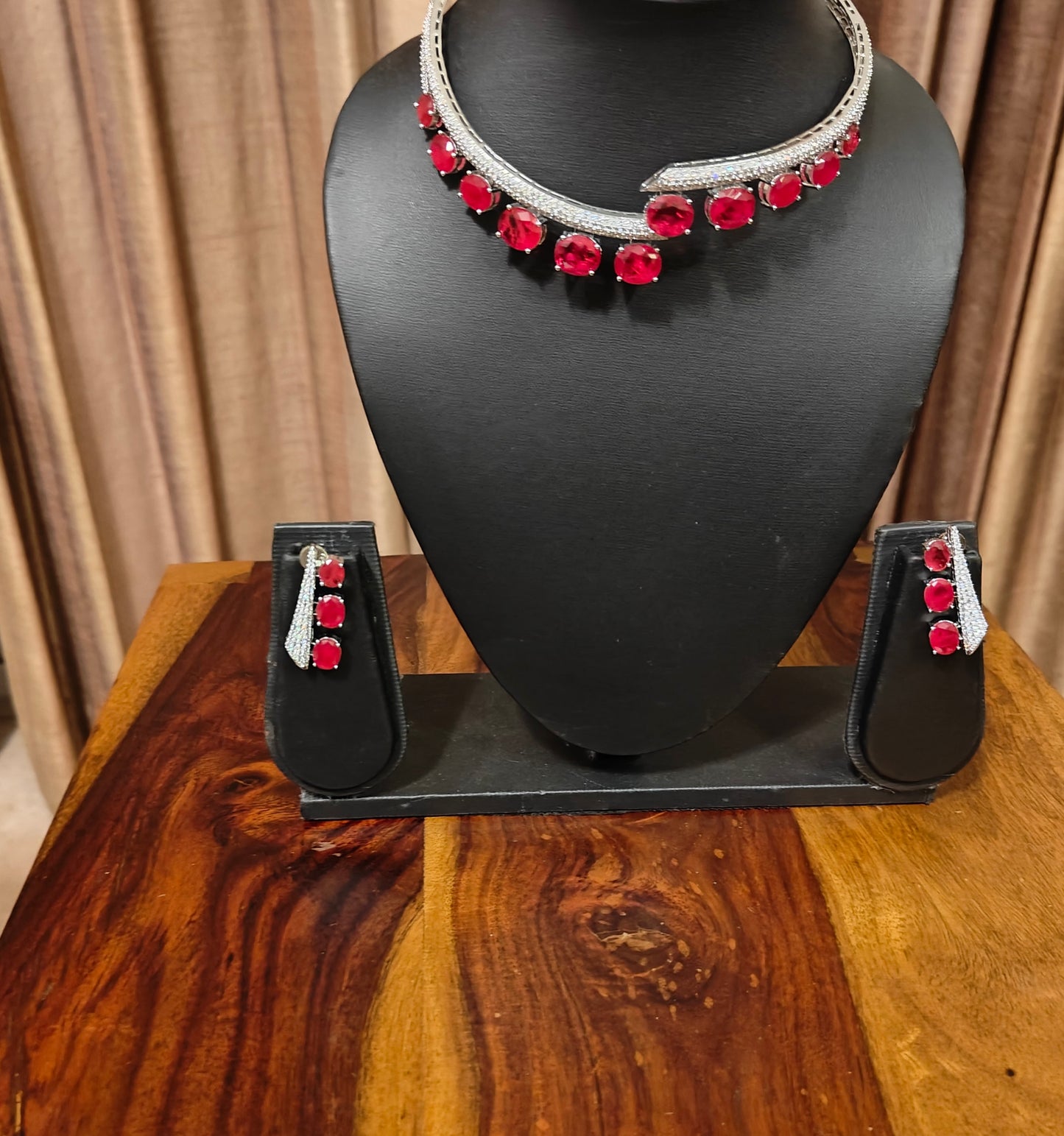 Mayil set with red ruby stones and Cz