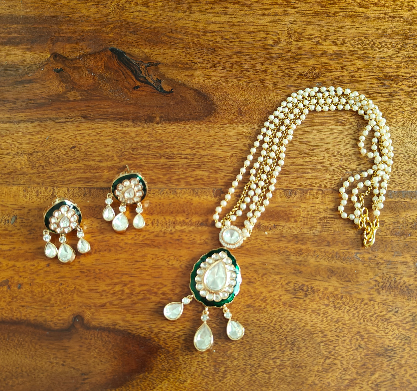 Quasar set with moissanite pendant on pearls and gold chain