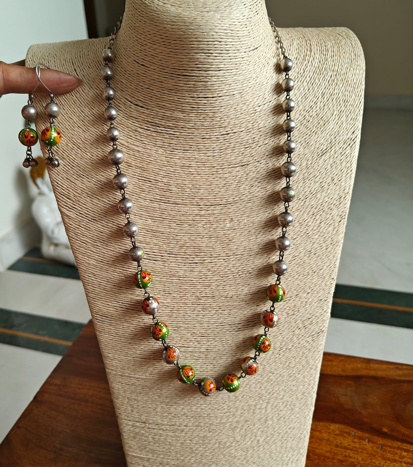 Painted beads set