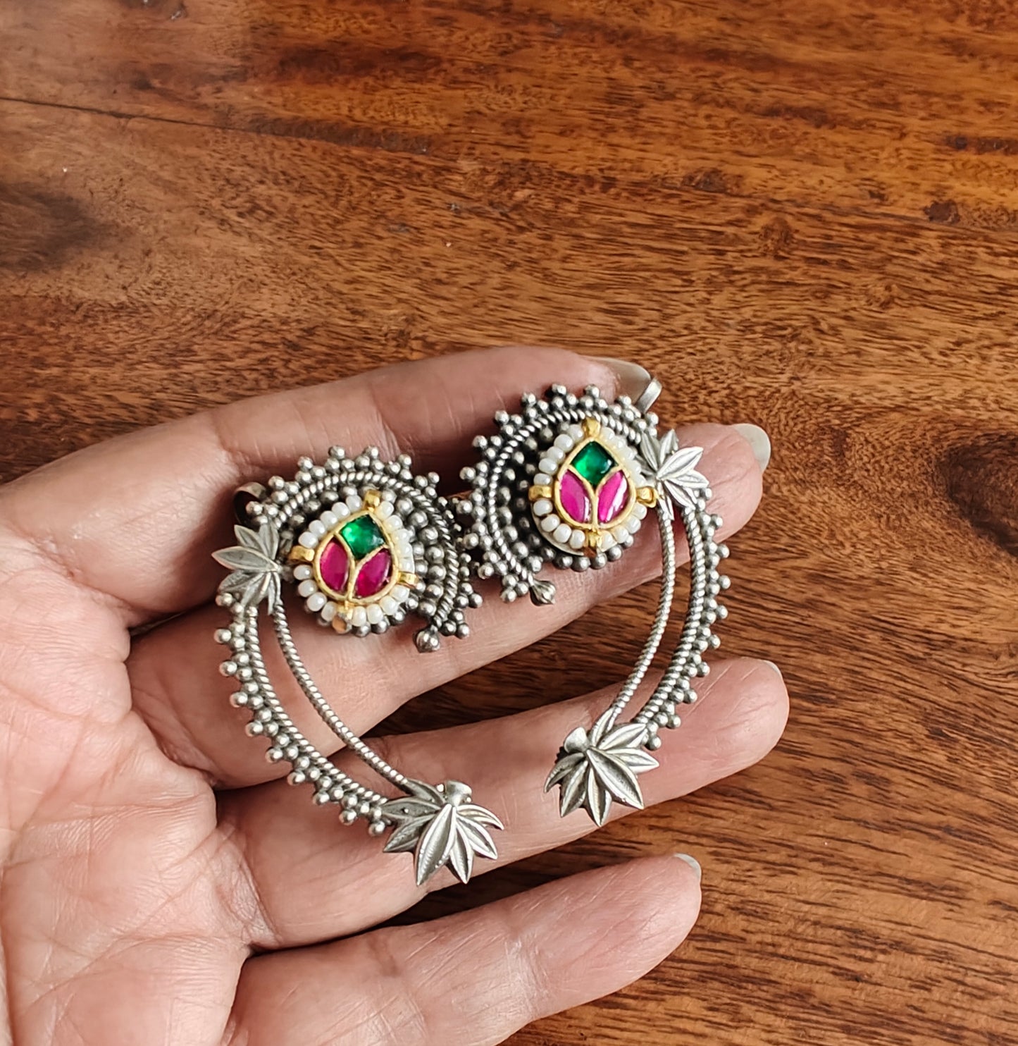 Earcuffs(earrings) with stones and pearls