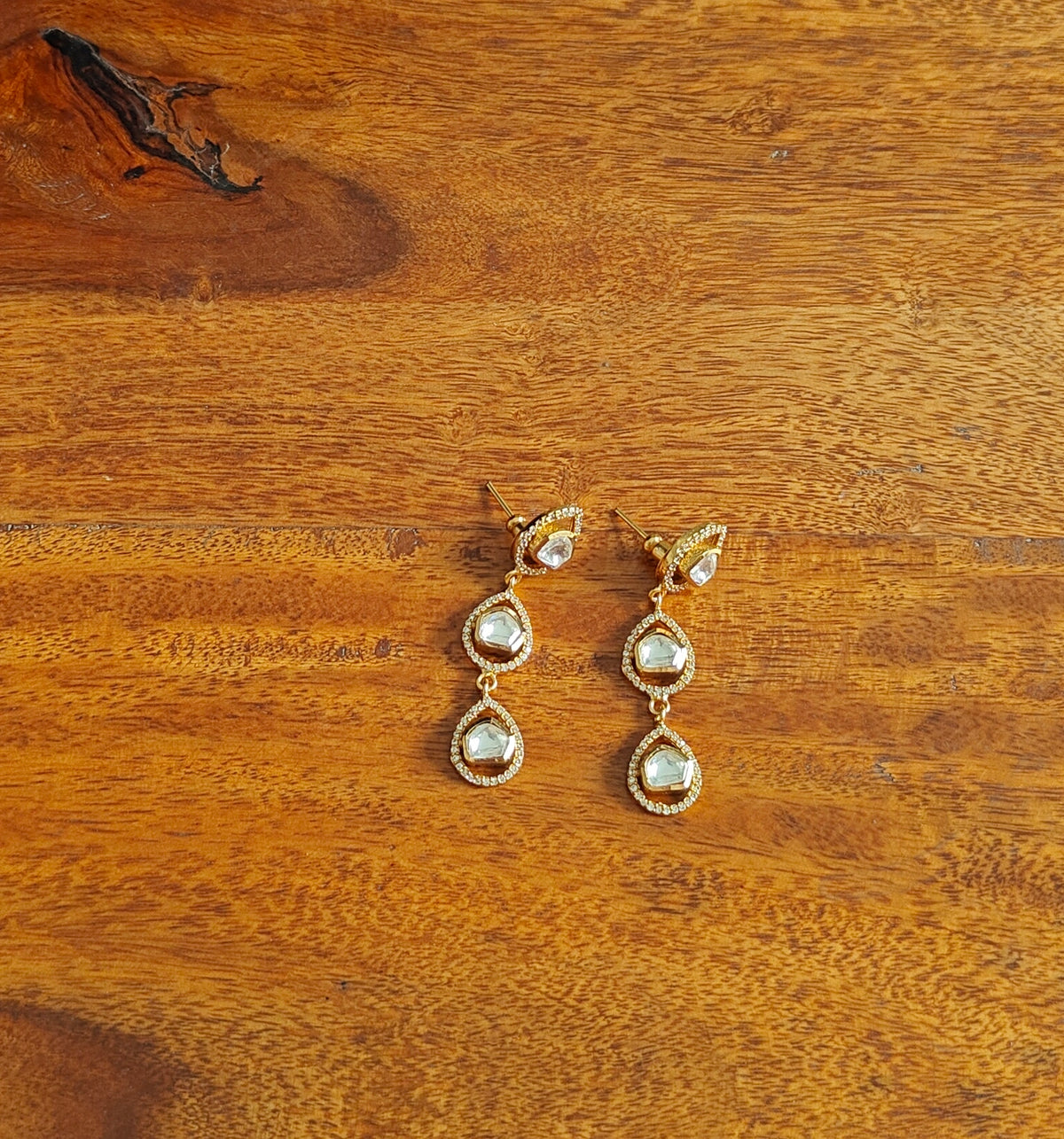 Ritu set with moissanite on chain