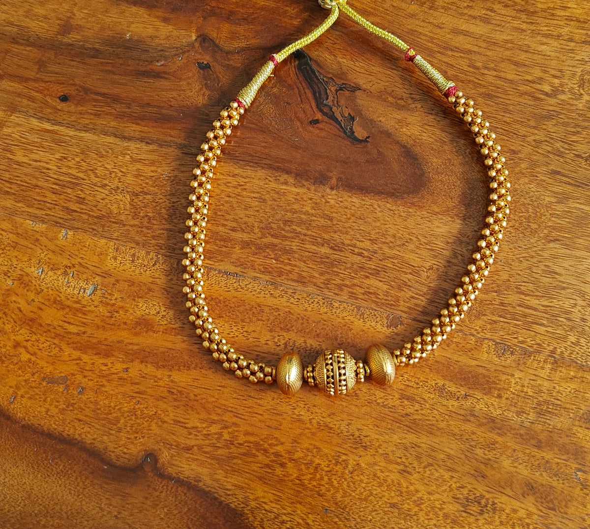 Quasar set with thick round gold chain with balls