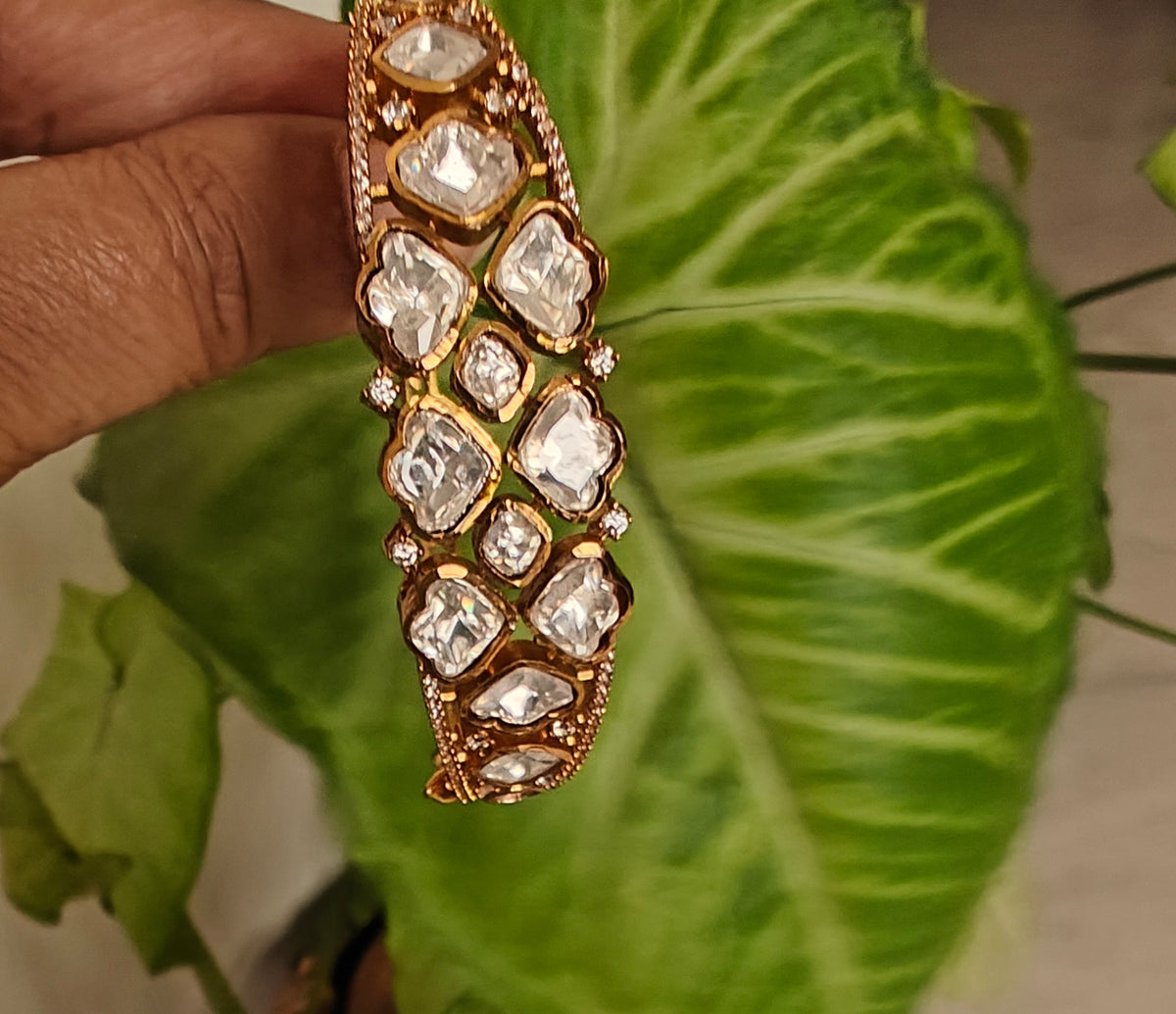 Moissanite kada with different shape and size pieces