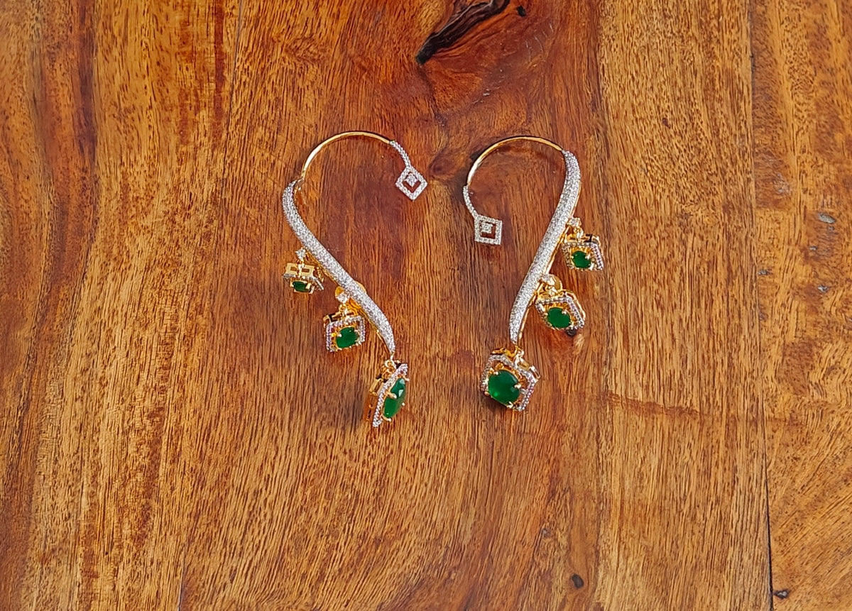 Rudrani set with emeralds hanging on one side
