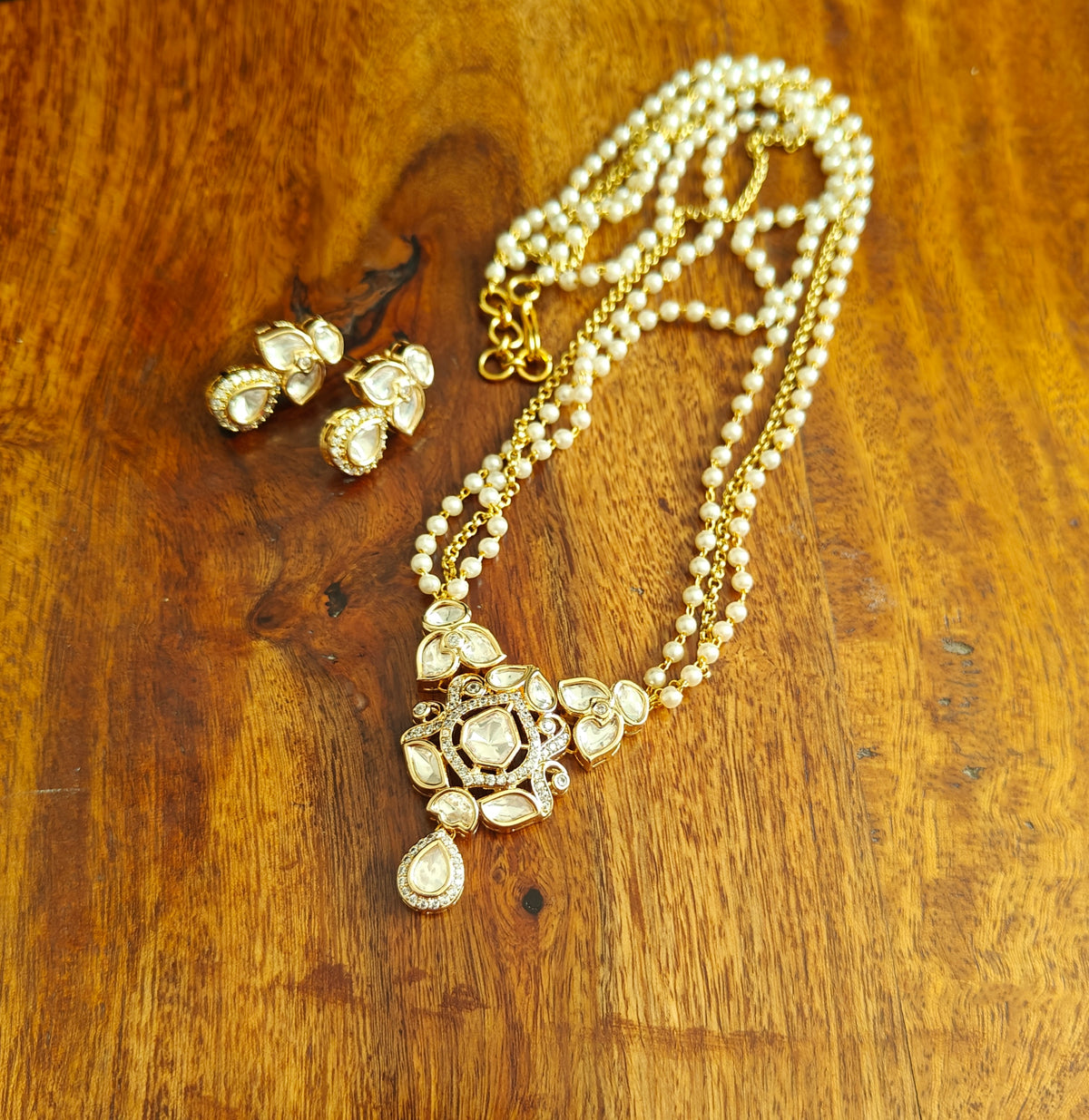 Tanaya set with moissanite pendant on chains