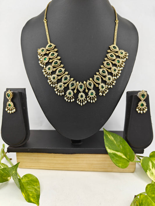 Antique tear drop stones necklace and earrings set