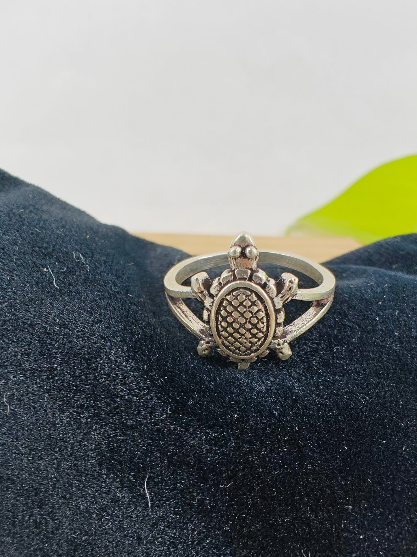 Silver turtle ring with carvings