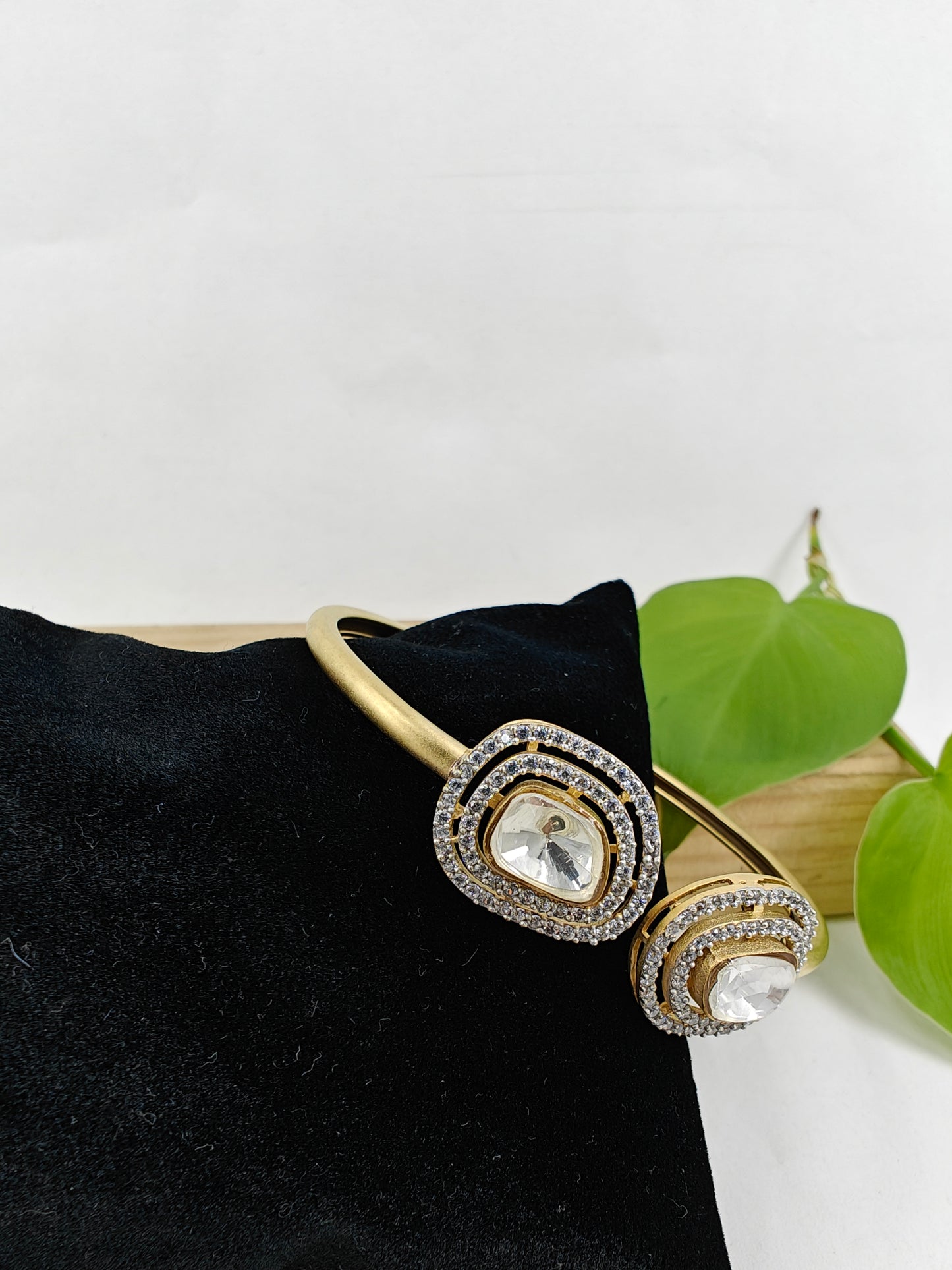 Matt gold finish bracelet/ Kara with Kundan and CZ