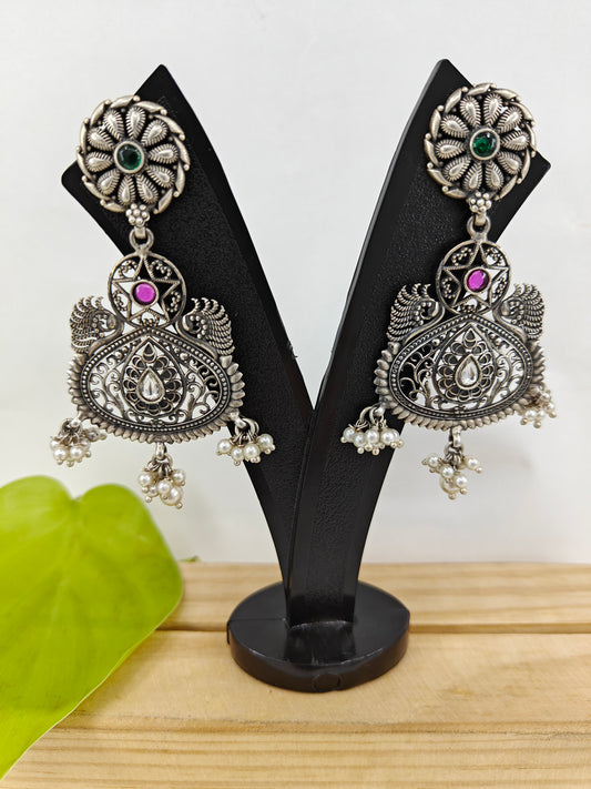 Silver earrings with Jali(mesh design)work on a stud