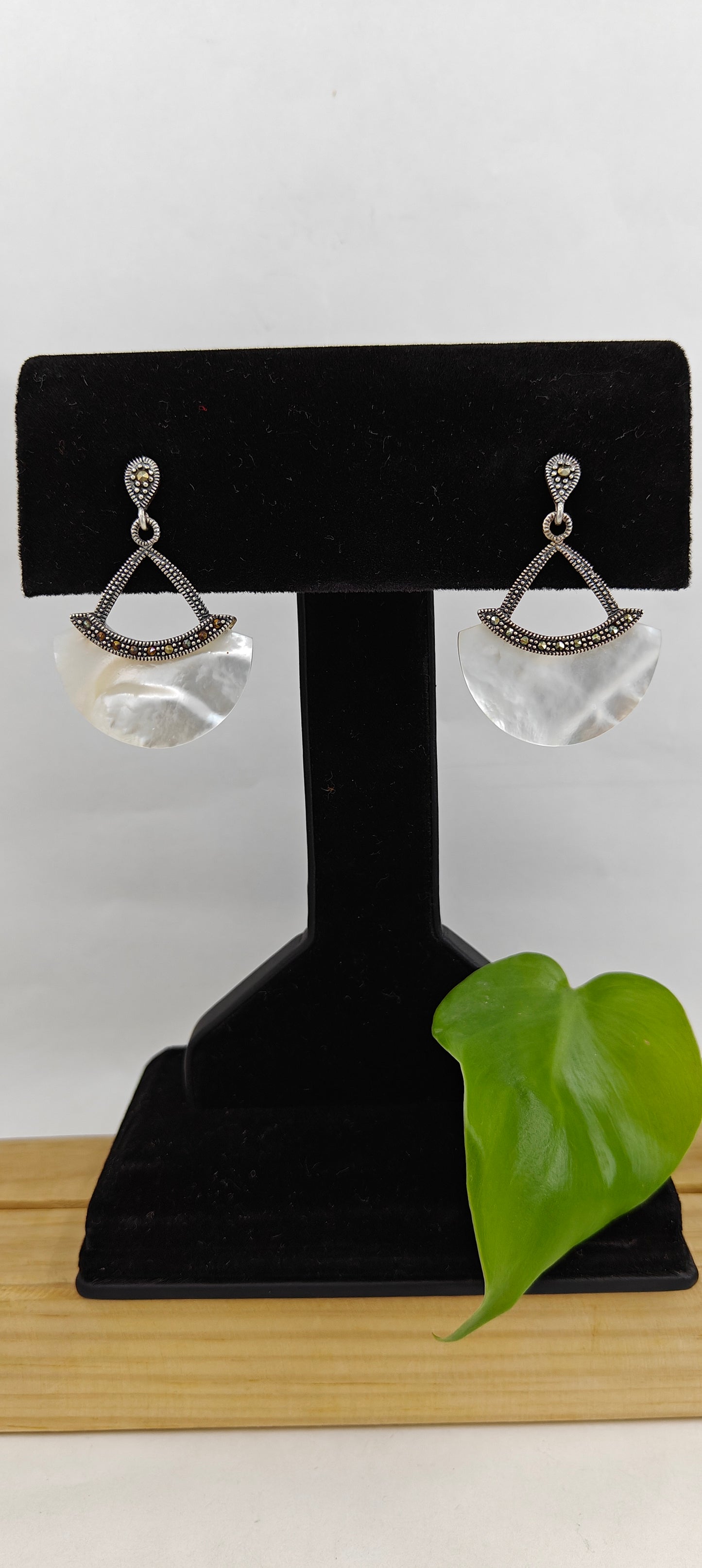 Silver crescent moon shell earrings