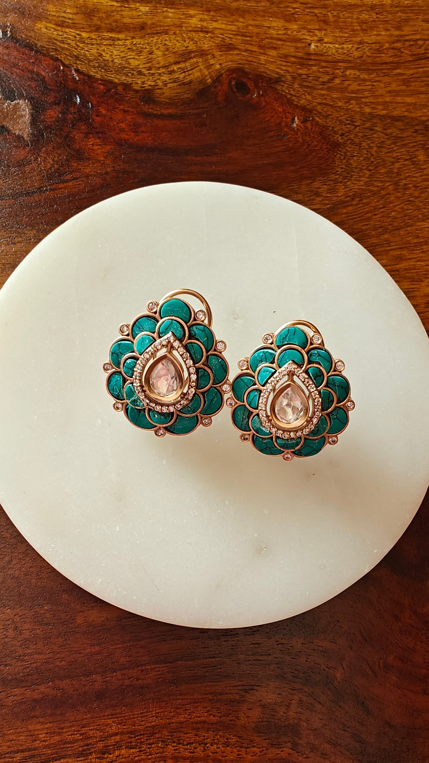 Oval shaped studs (earrings) with Firoza/ mother of pearl petals