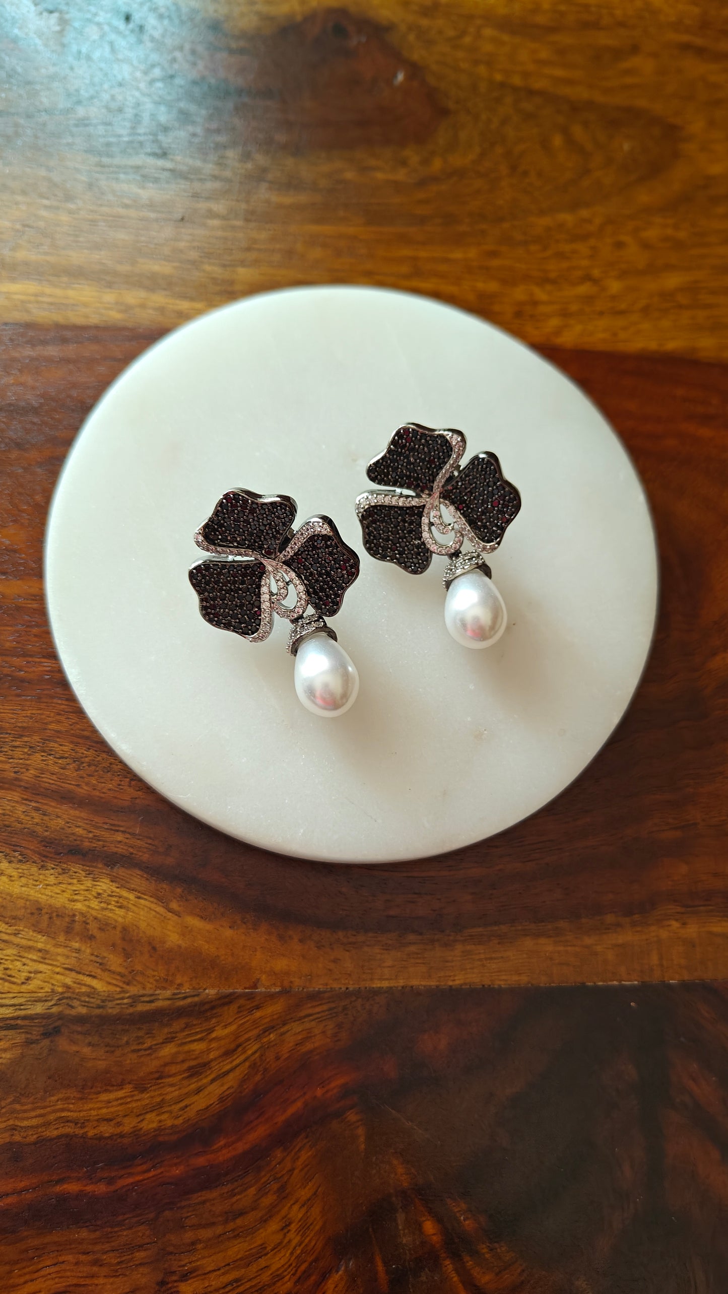 'Dark fantasy' petunia earrings with pearl drops