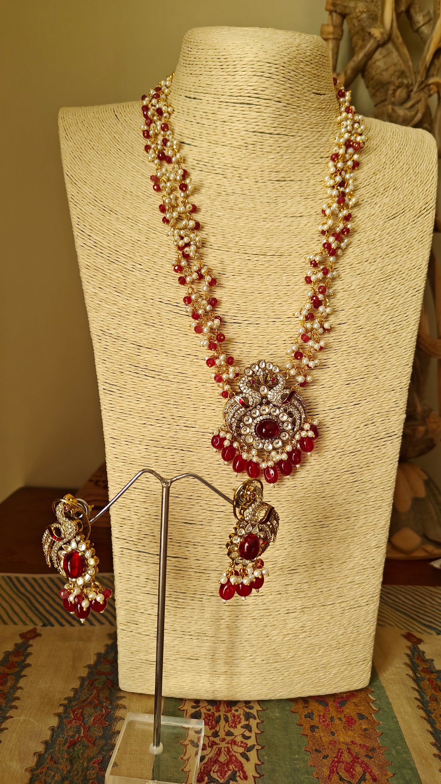 Mayur set with bead strings