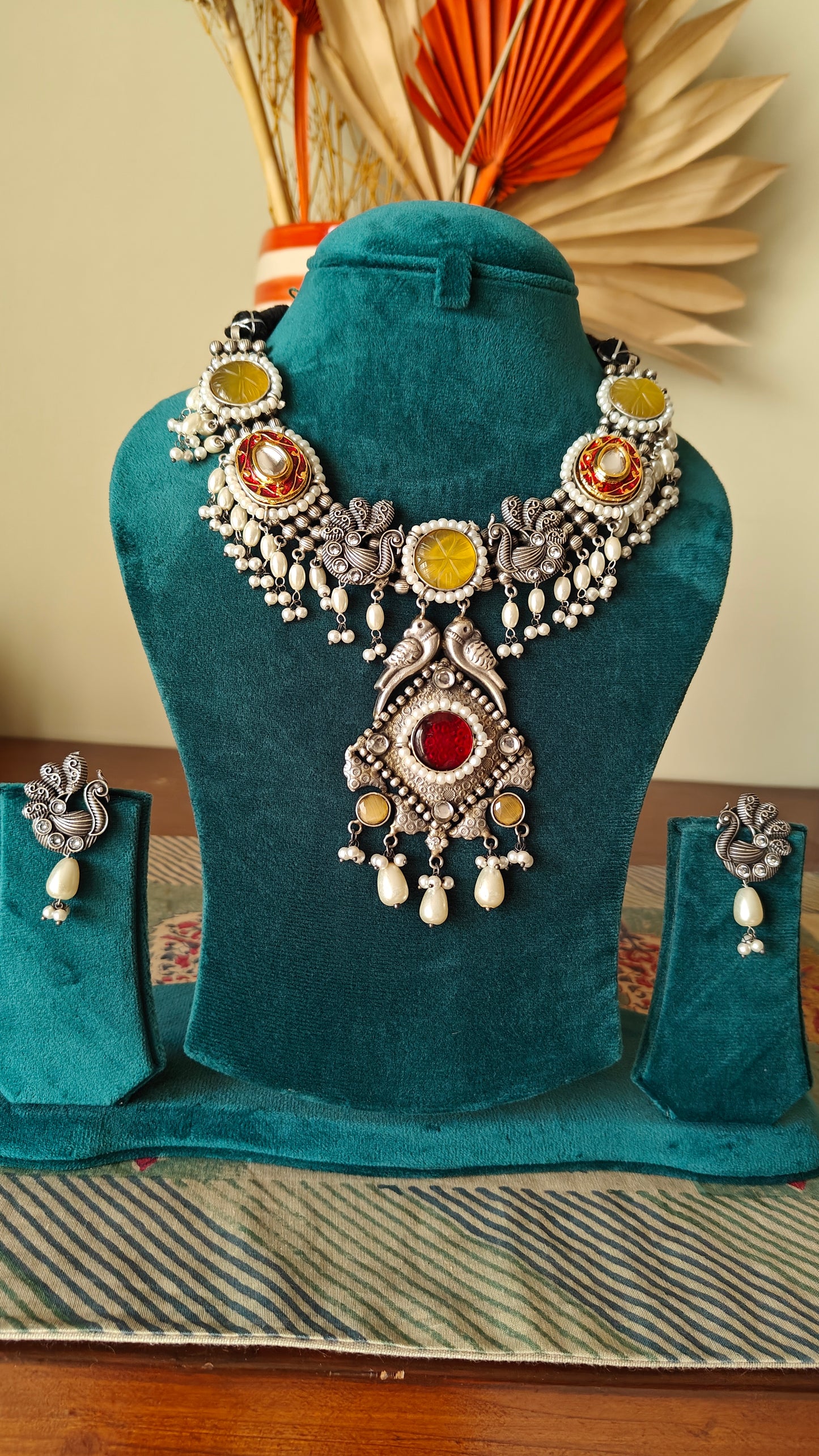 Surkhab set with stones and kundan