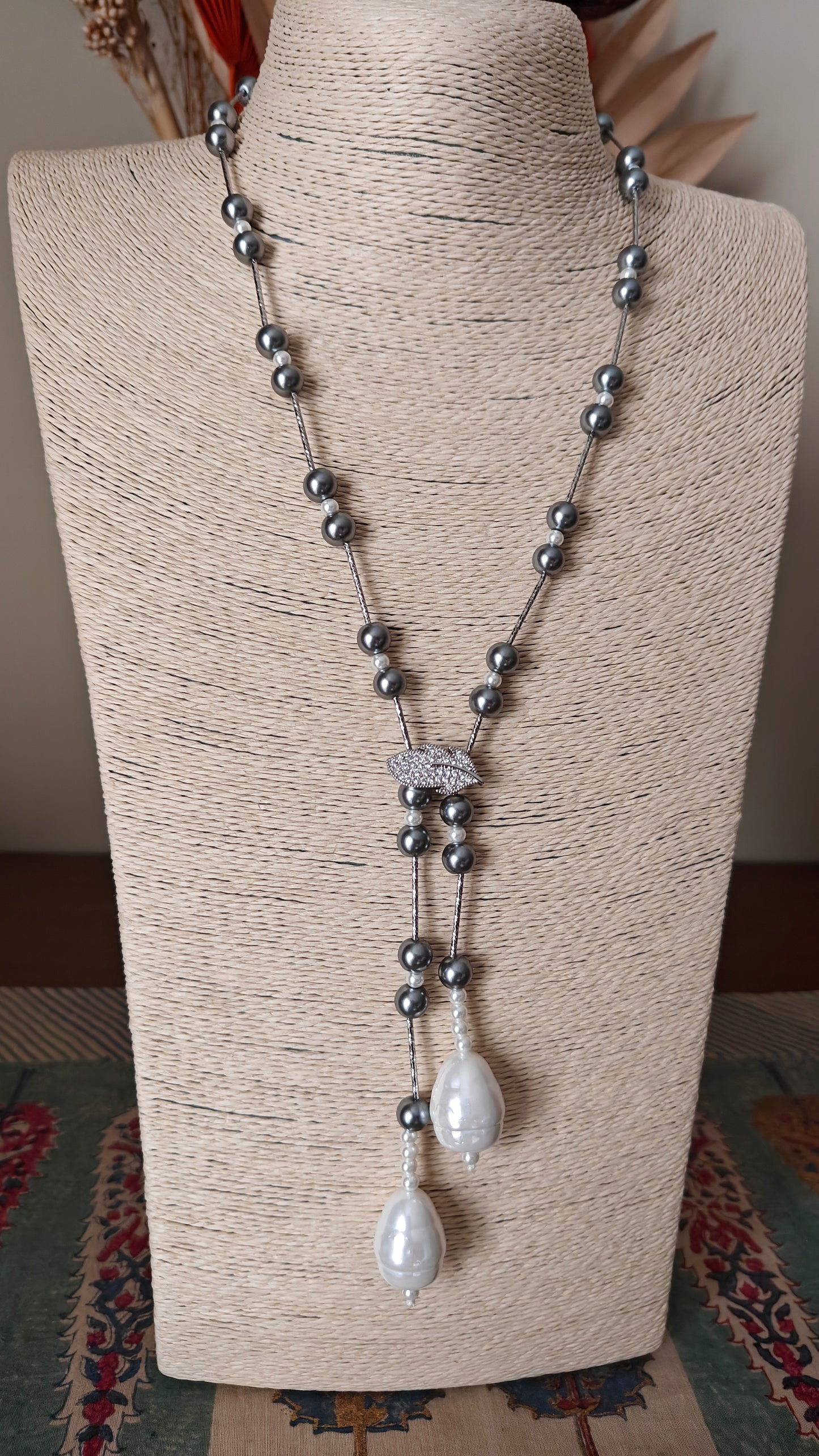 Long baroque pearl lariat necklace