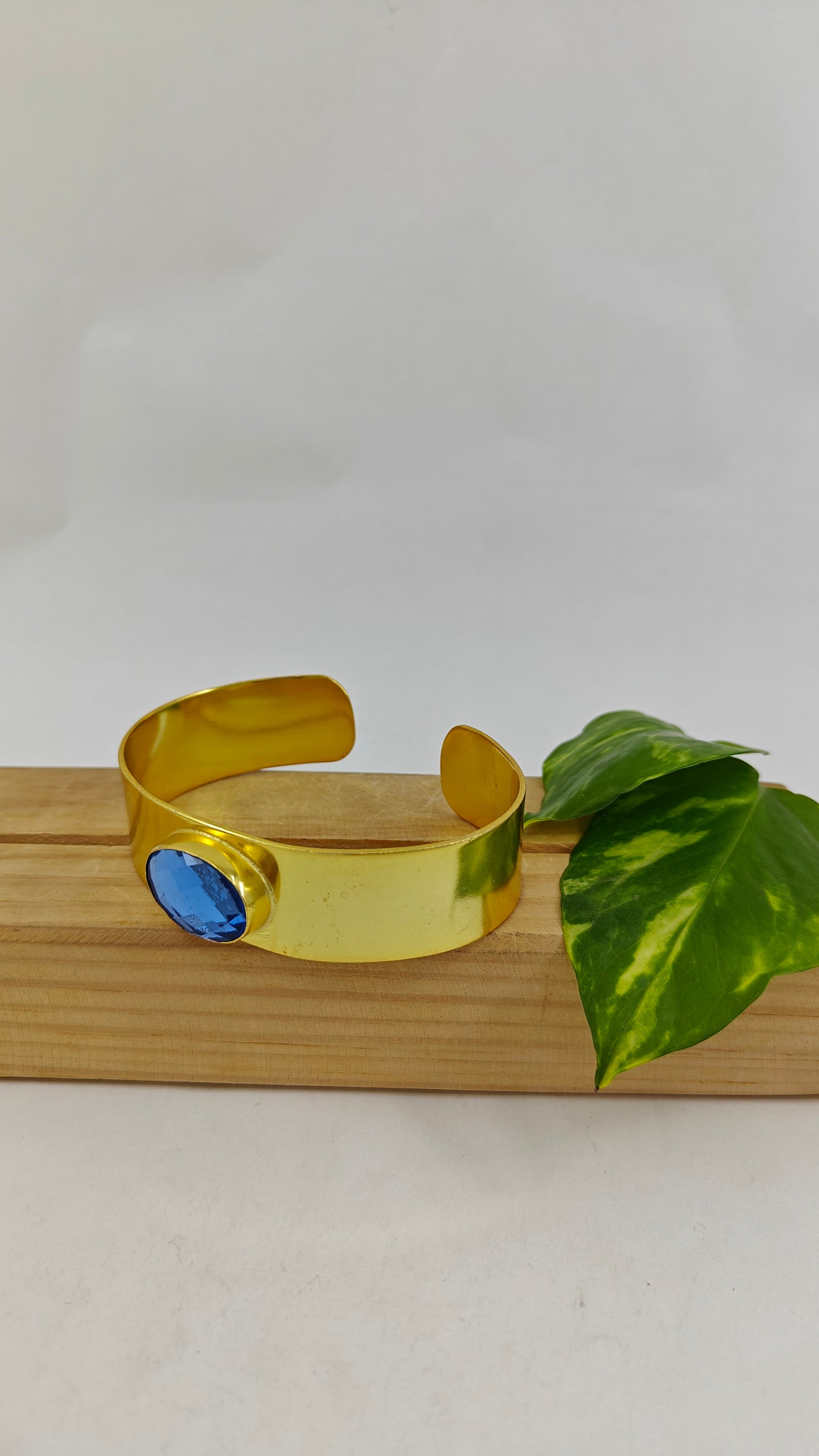 Golden Bracelet (Kara)with stone