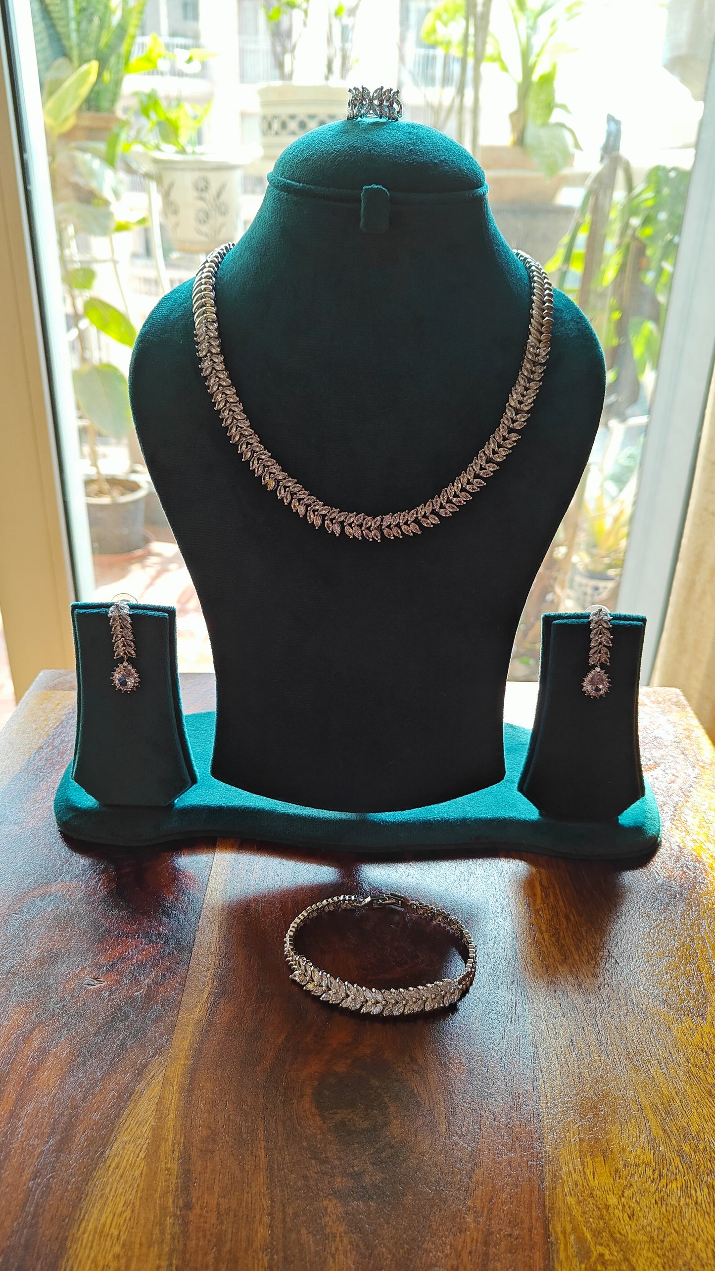 Chandani crystal set with bracelet and ring