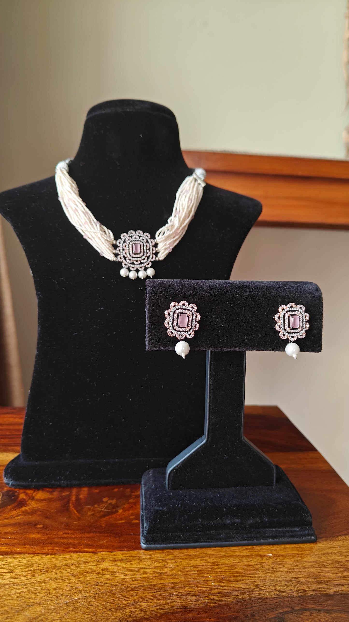 Aaki choker set with pink stone and pearls