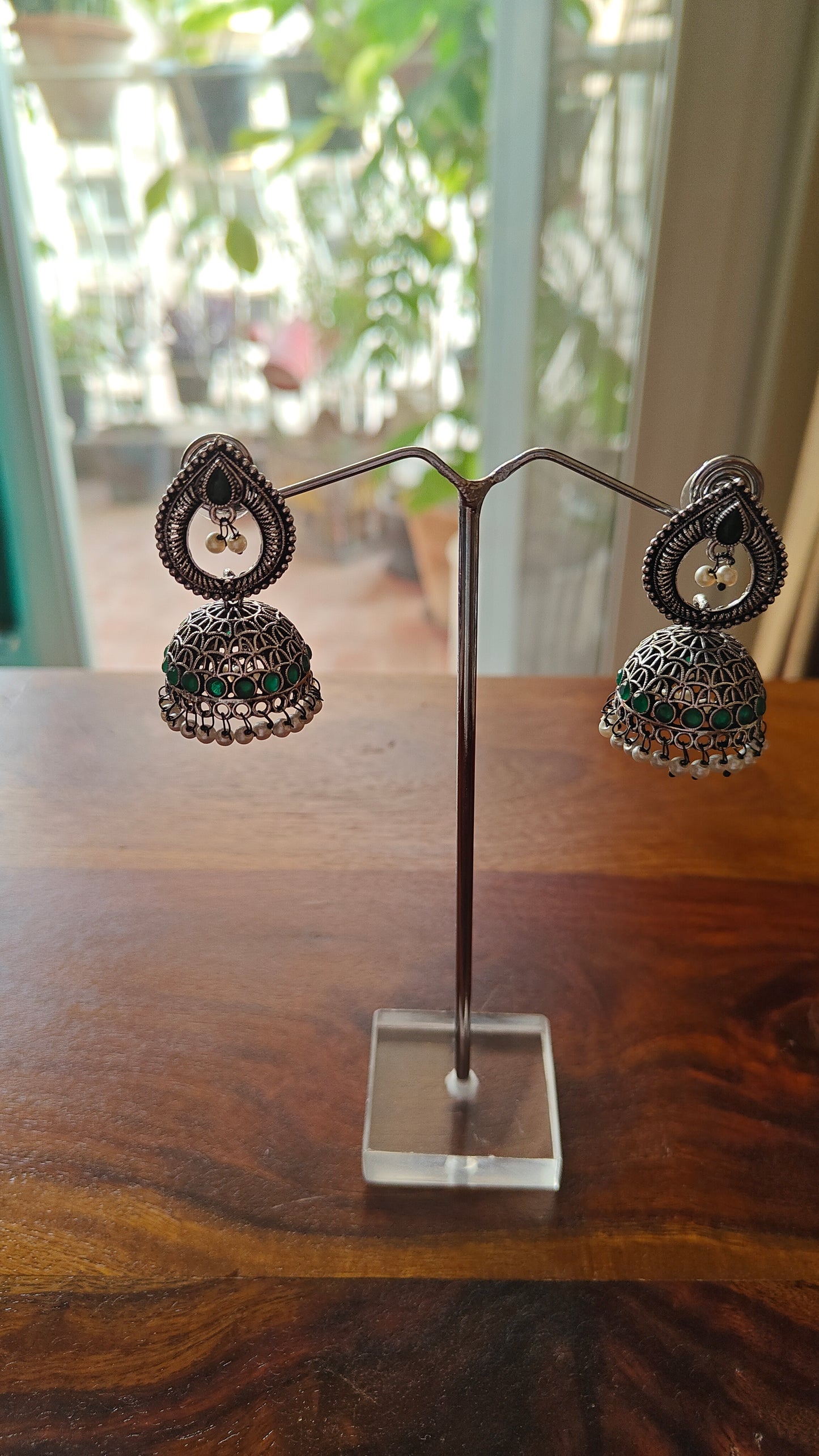 Jhumkis on teardrop stud with pearls