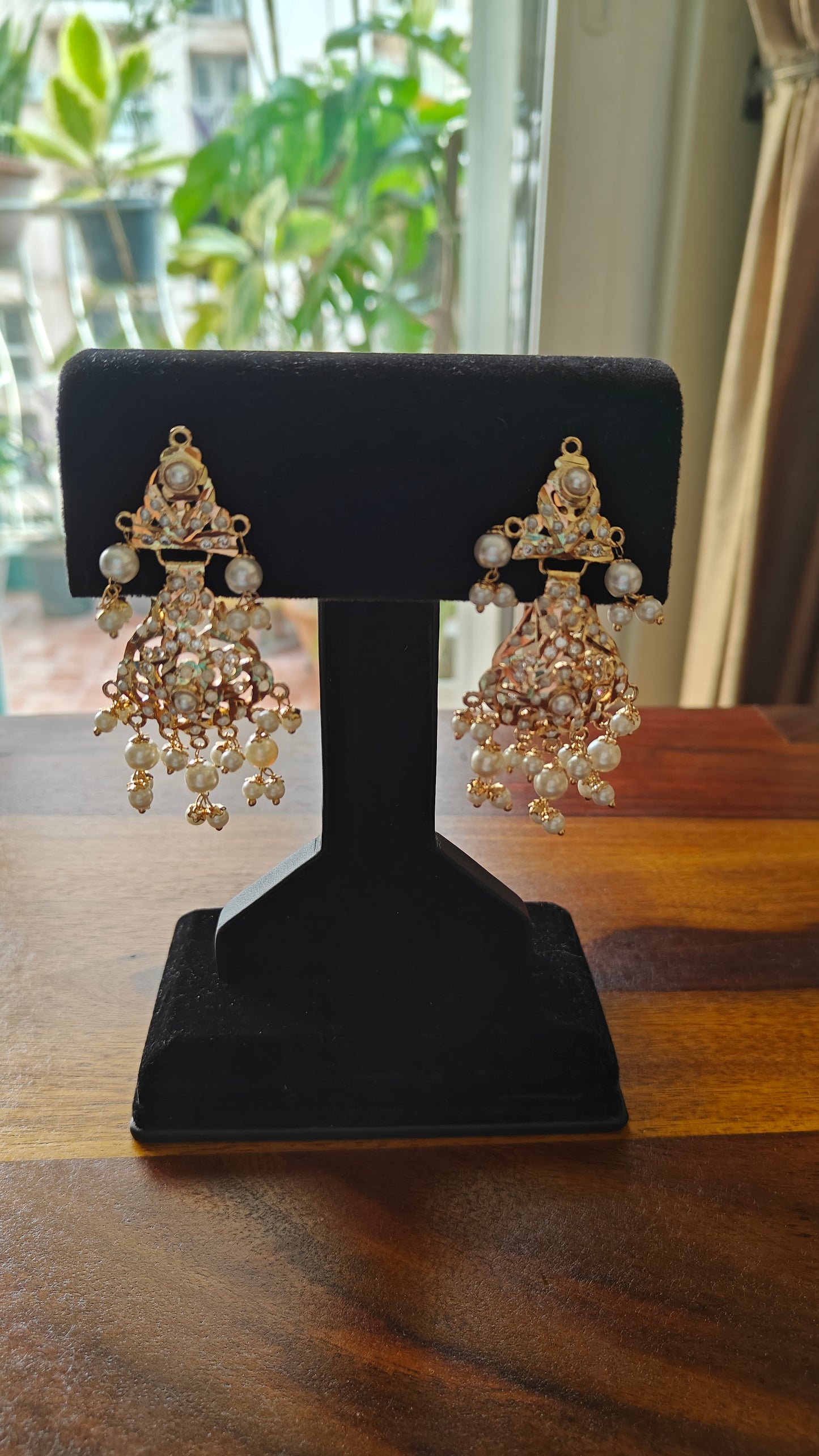 Jadau earrings with pearls