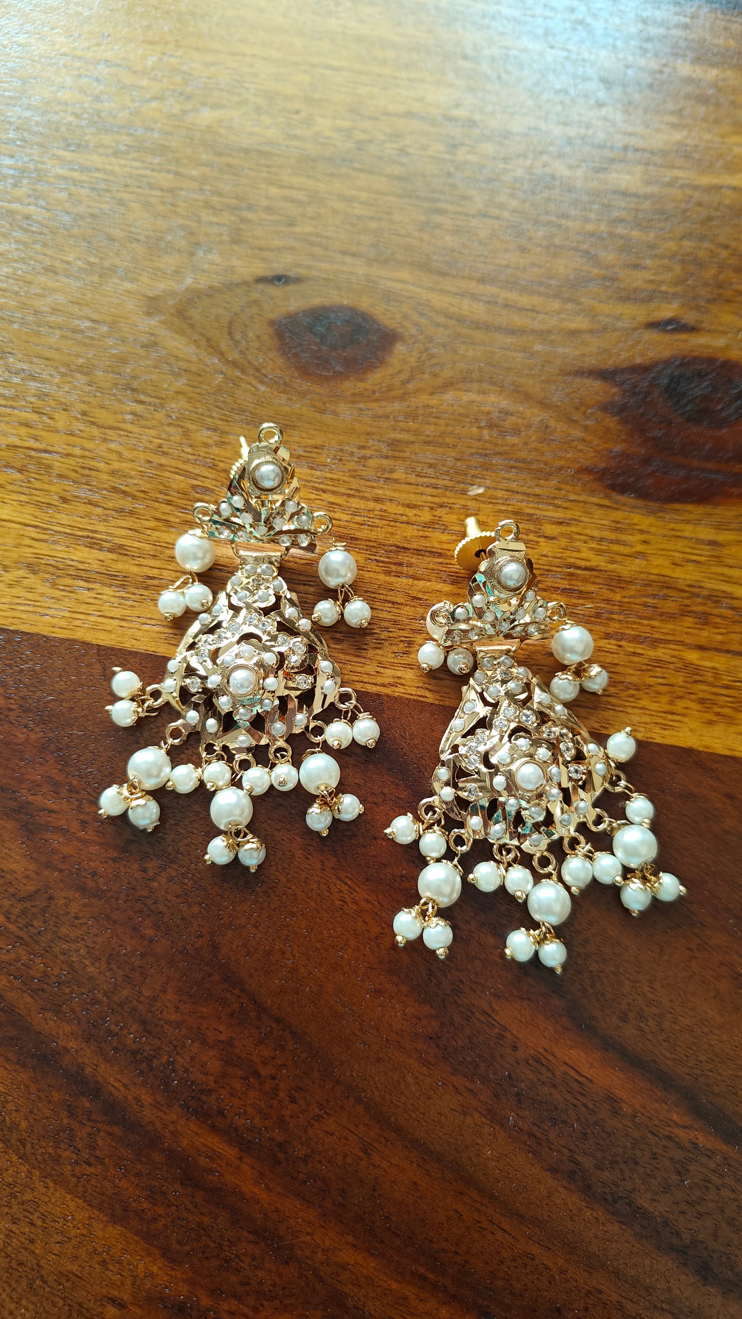 Jadau earrings with pearls