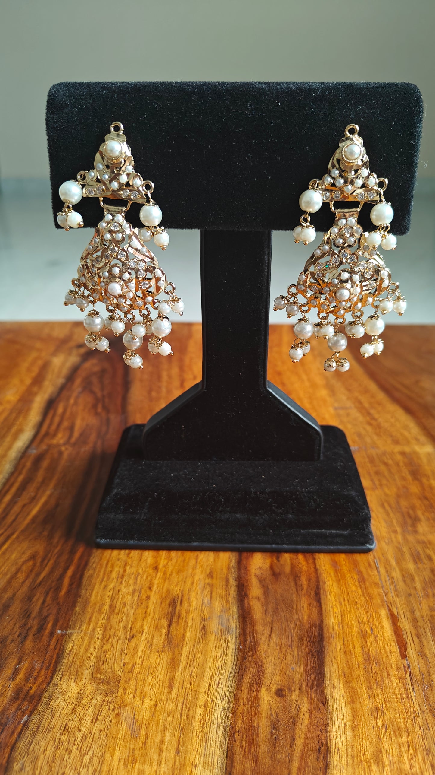 Jadau earrings with pearls