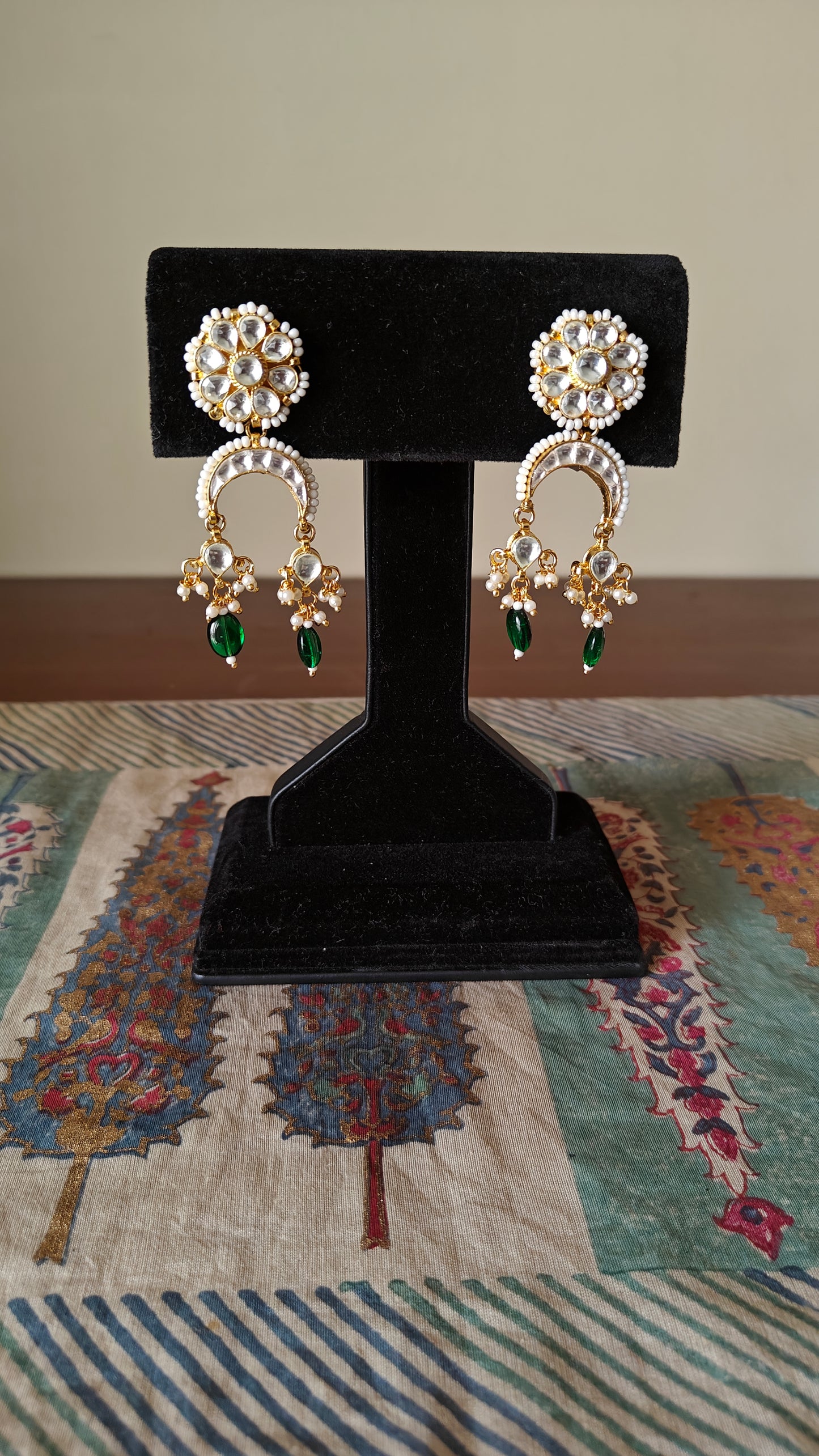 Ziya earrings with kundan and pearls